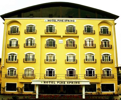 Hotel Pine Spring - Wazir Bagh