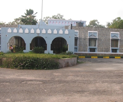 Hotel Mayura Bhuvaneshwari Kamalapur