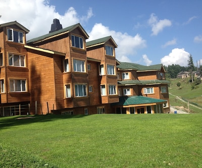 Hotel Green Heights