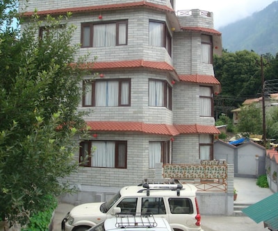 Dream Hotel Manali Book Hotel Online Hoteldekho