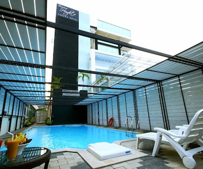 Diana Heights Luxury Hotel