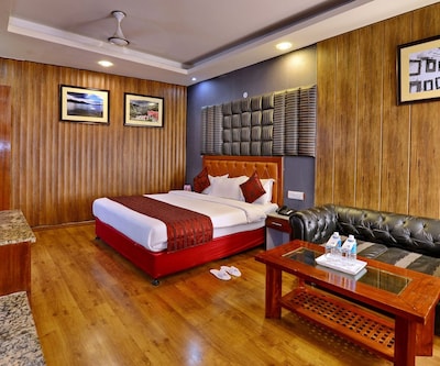 Hotel Mayur By RoomsInc