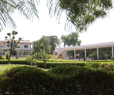 Raj Mahal Resort