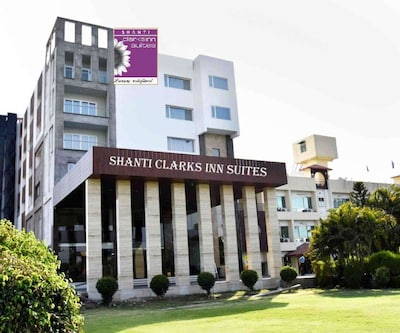 Shanti Clarks Inn Suite Ujjain
