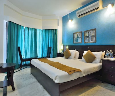 Hotel Woodbridge Managed By Crossroads Hotel