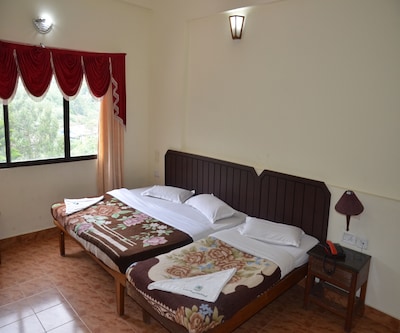 Poopada Resorts