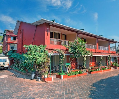 Shreyas Hotel