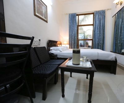 Hotel White Palace