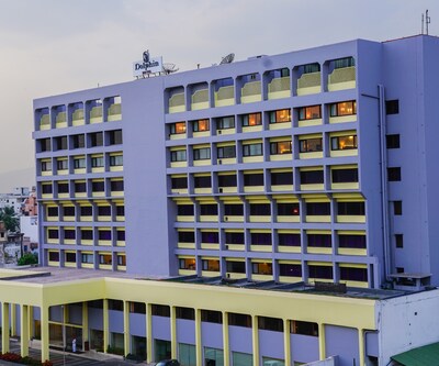 Dolphin Hotel
