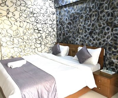 Highrise I Executive Service Apartment