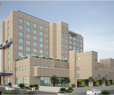 Courtyard By Marriott Surat