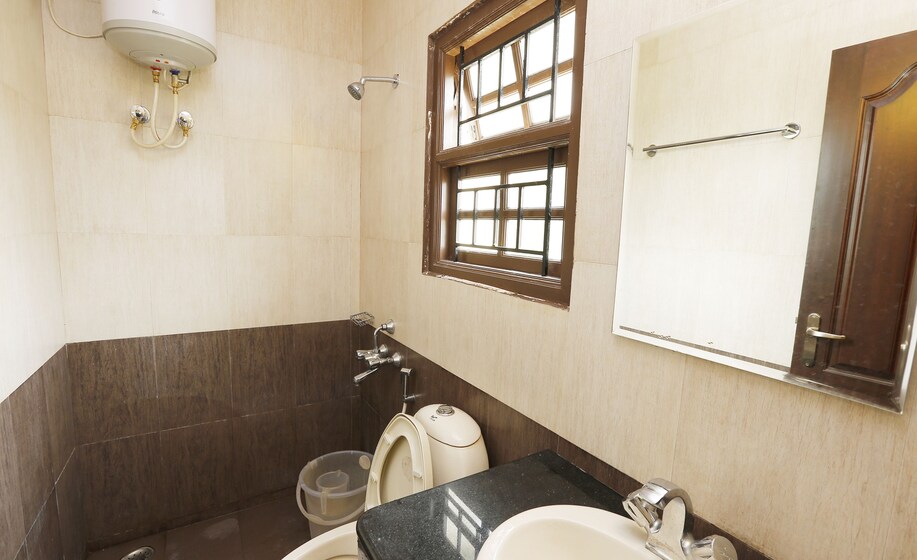 Silver Spring Cottage Ooty Hotel Tariff Photos Reviews