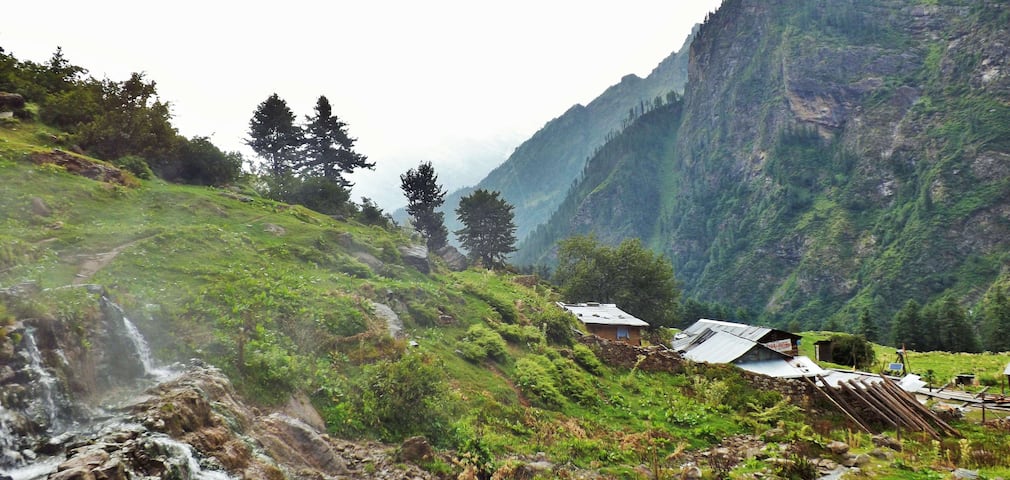 Kasol to Kheerganga Trek