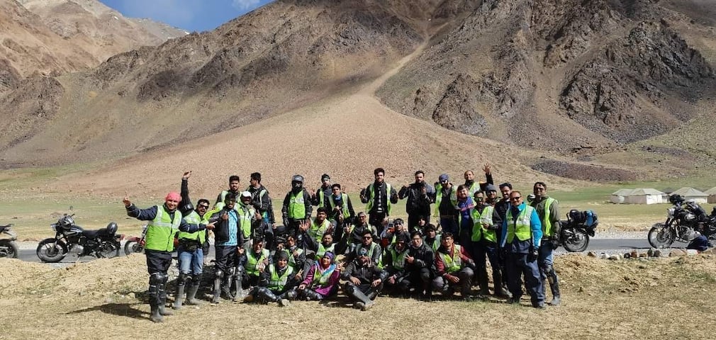 Manali to Srinagar Bike Trip via Ladakh