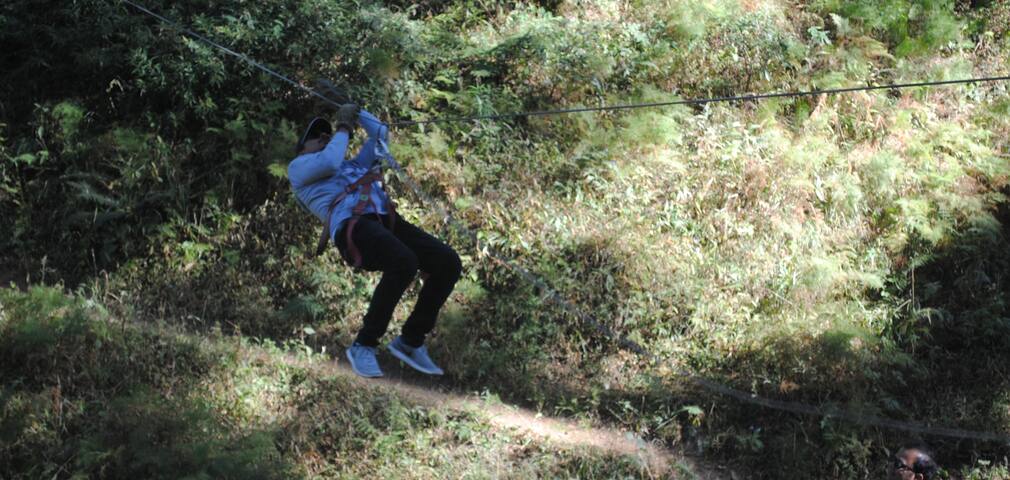 Camp Little Jaguar in Kanatal