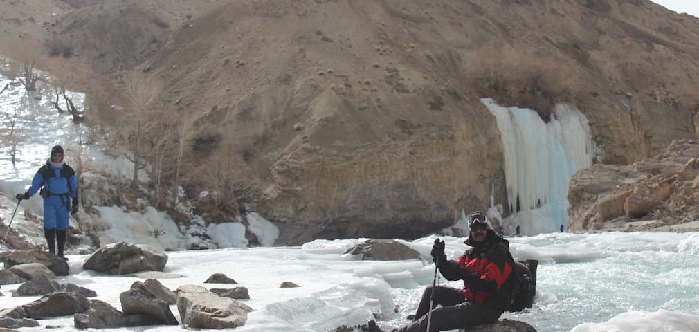 Frozen River Trek In Ladakh