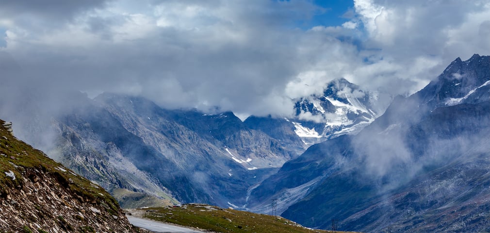 Manali in Cliffhanger Road Bike Trip