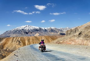 Manali Leh Manali Bike Tour