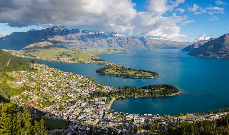 Queenstown New Zealand Lake Wakatipu mountains and city landscape