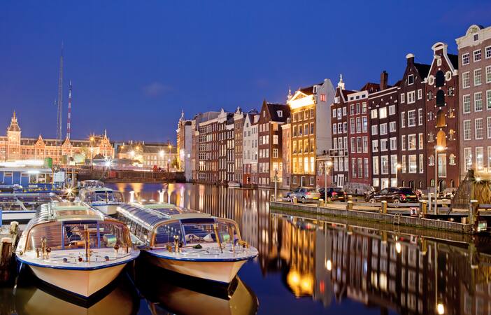 Amsterdam Tour Packages Book Amsterdam Packages At Best Price In 2021 Entfernungsrechner zeigt die entfernung zwischen amsterdam und ahmedabad und stellt die fahrstrecke auf einer karte dar. amsterdam tour packages book