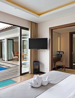 Book Bintan Paradise Honeymooner Special Tour Packages