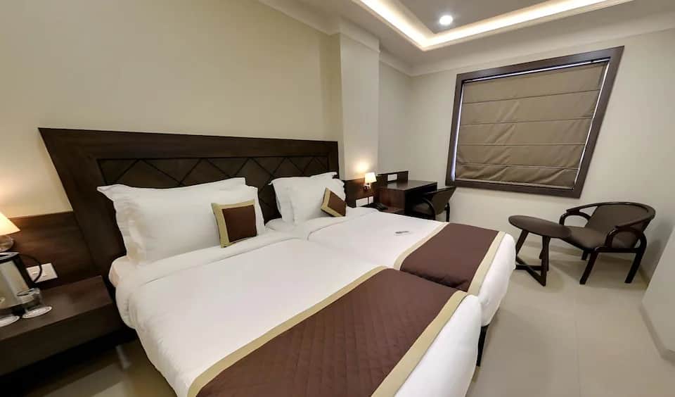 Hotel RG Inn
