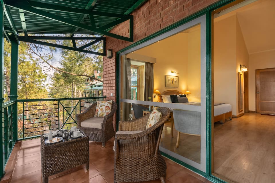 Superior Cottage Valley View Balcony
