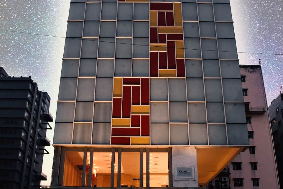 Hotel Building