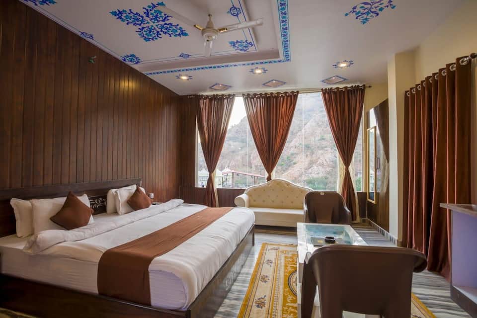 Badi Garh Palace By Nirvana