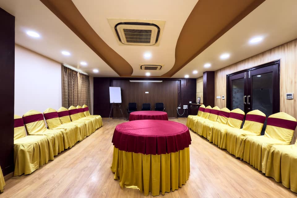 Hotel Royal Palm - A Budget Hotel in Udaipur