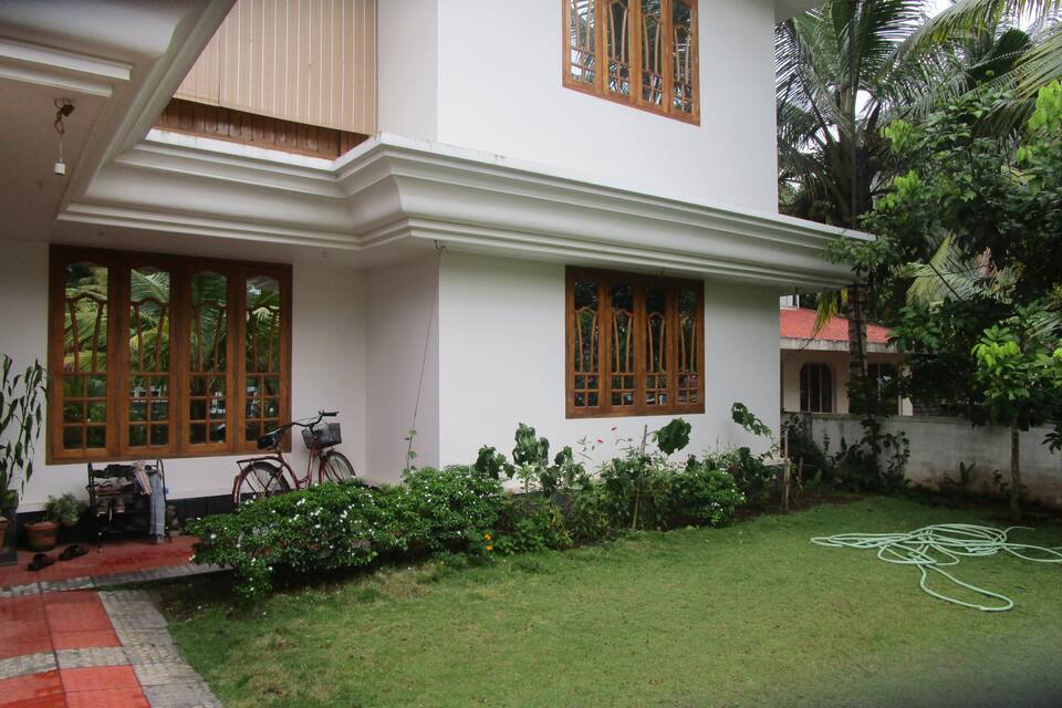 Garden Breeze Homestay in Munnar - Book Room /night Garden Breeze Homestay in Munnar - Book Room /night