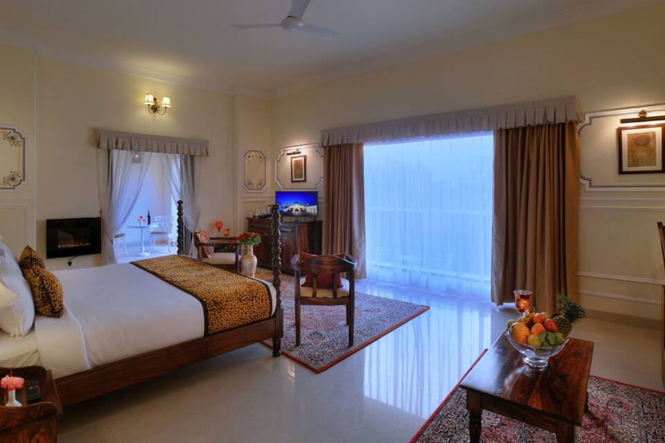 Royal Villa Room