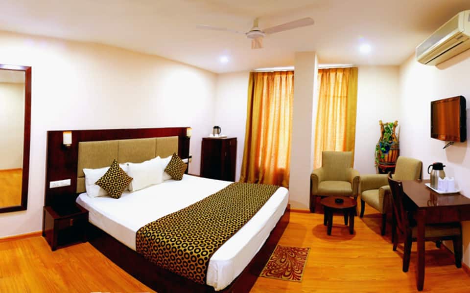 Hotel Royal Palm - A Budget Hotel in Udaipur