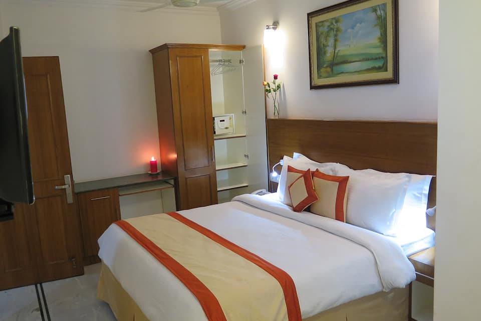 Hotel Kesar D'Villa
