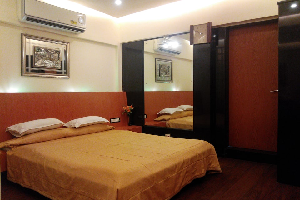 Suite room ( Stay in Bandra west)