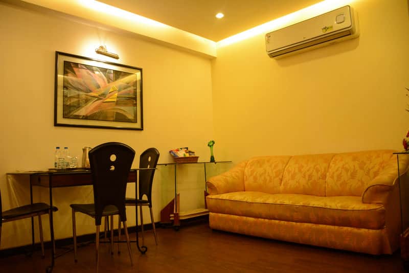 Suite room ( Stay in Bandra west)