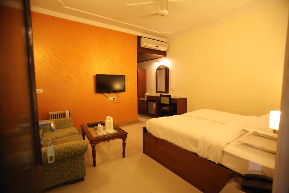 Super Deluxe Single Room