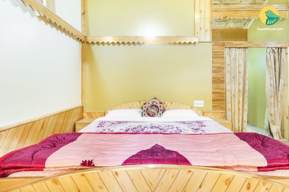 Well-furnished cottage with a homely touch, near Nehru Kund