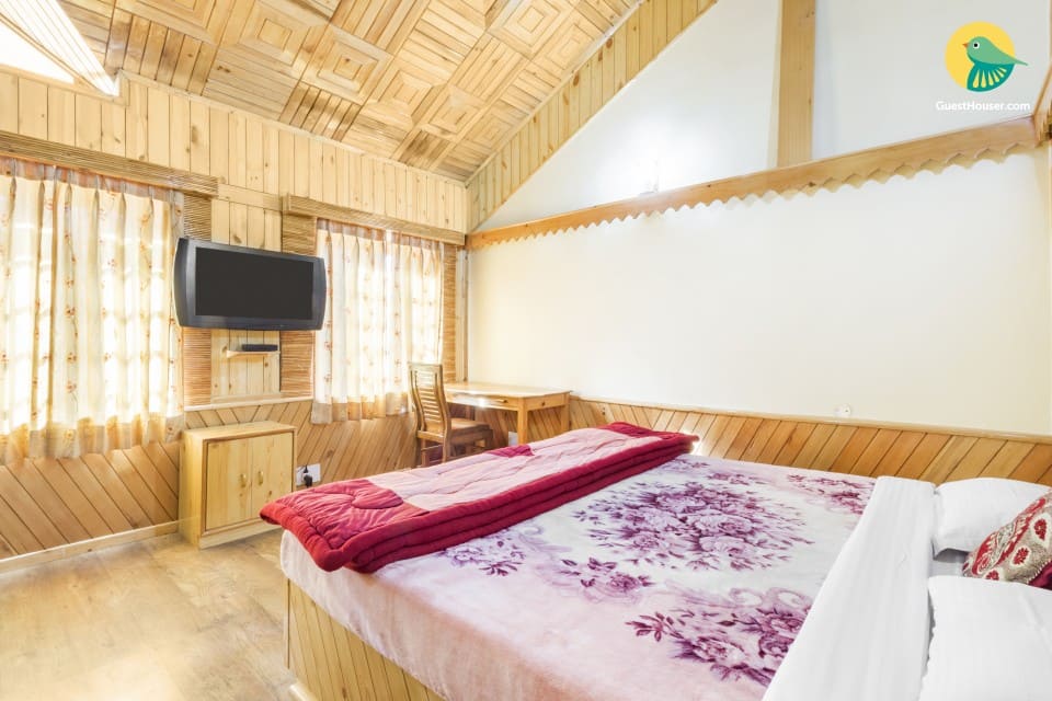 Well-furnished cottage with a homely touch, near Nehru Kund
