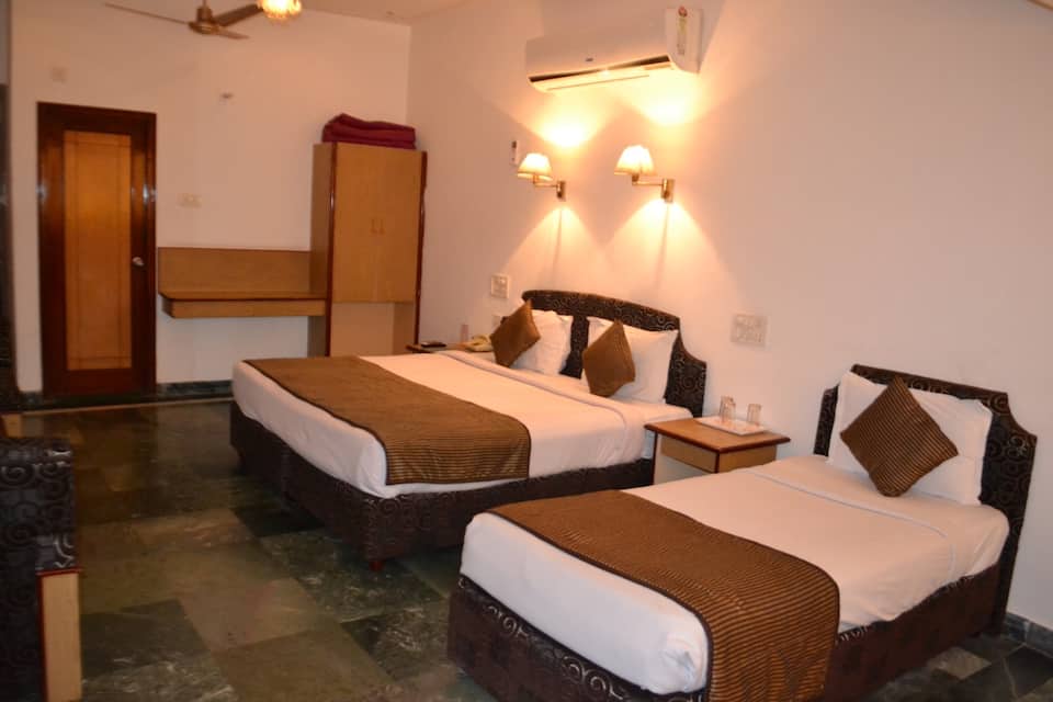 Super Deluxe Room