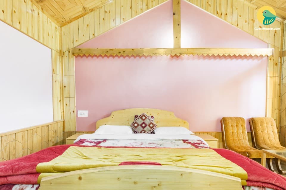 Well-furnished cottage with a homely touch, near Nehru Kund