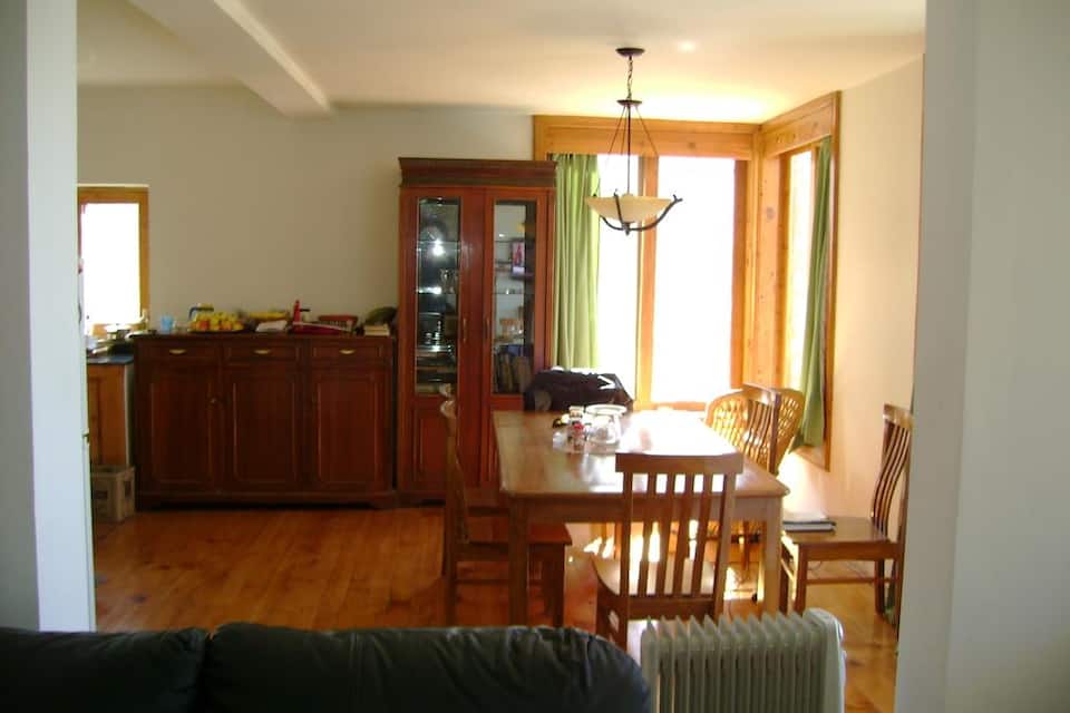 Wood Rose Villa-A Wandertrails Stay