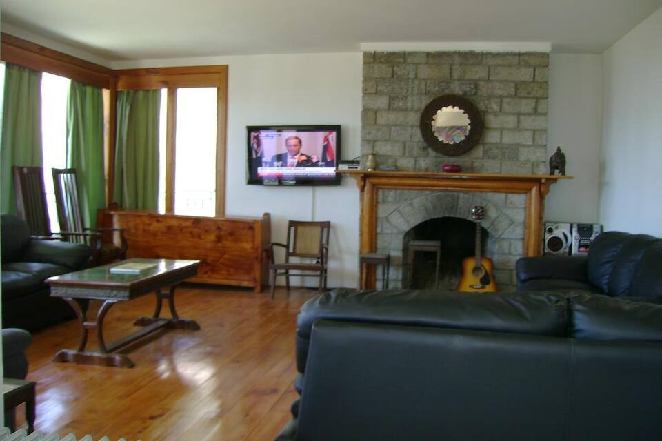 Wood Rose Villa-A Wandertrails Stay