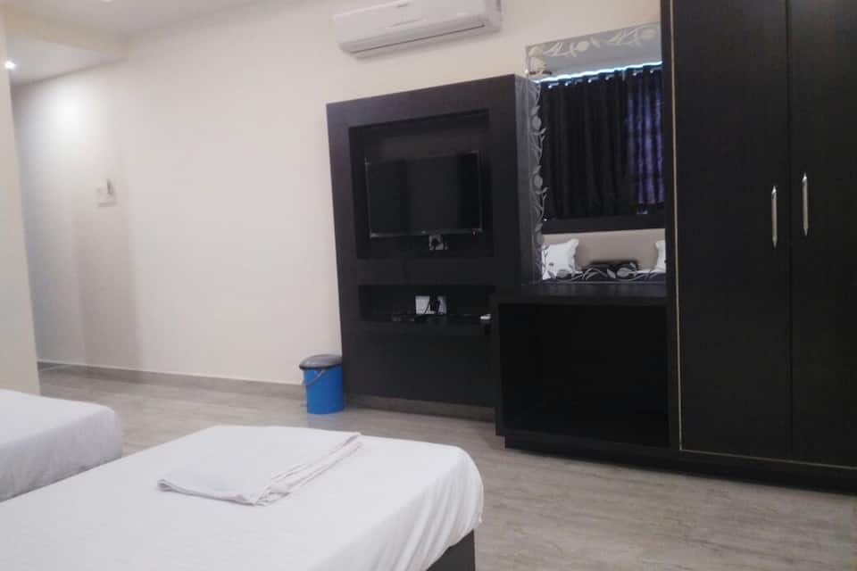 Niratshree Hotel