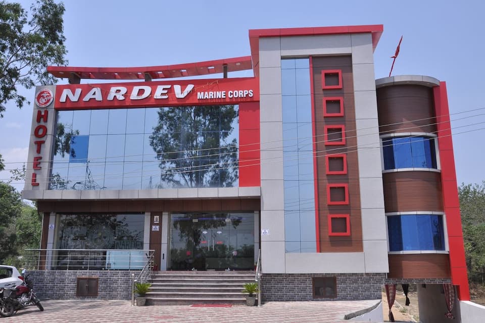 Hotel Nardev Marine Corps