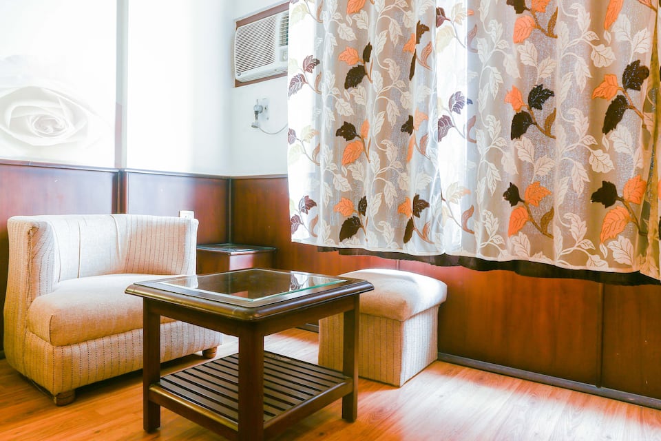 One Earth Hardwar