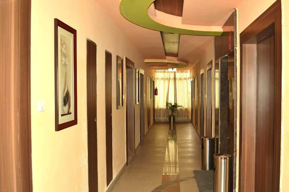 Hotel Suraj Palace