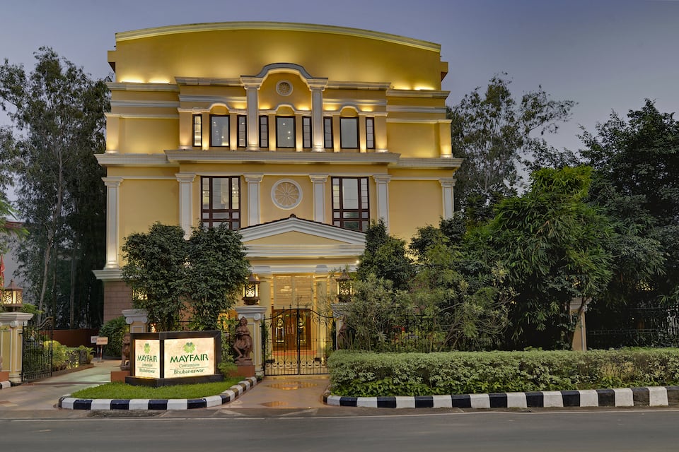 Mayfair Hotels - Book Online Mayfair Hotels in India at Yatra.com