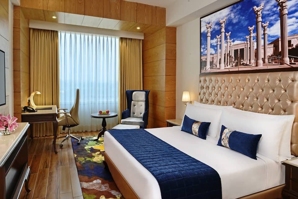 Superior Room King Bed