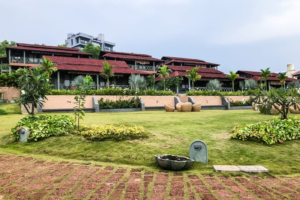 Goa Crescent Resort - A Hilltop Seaview Escape